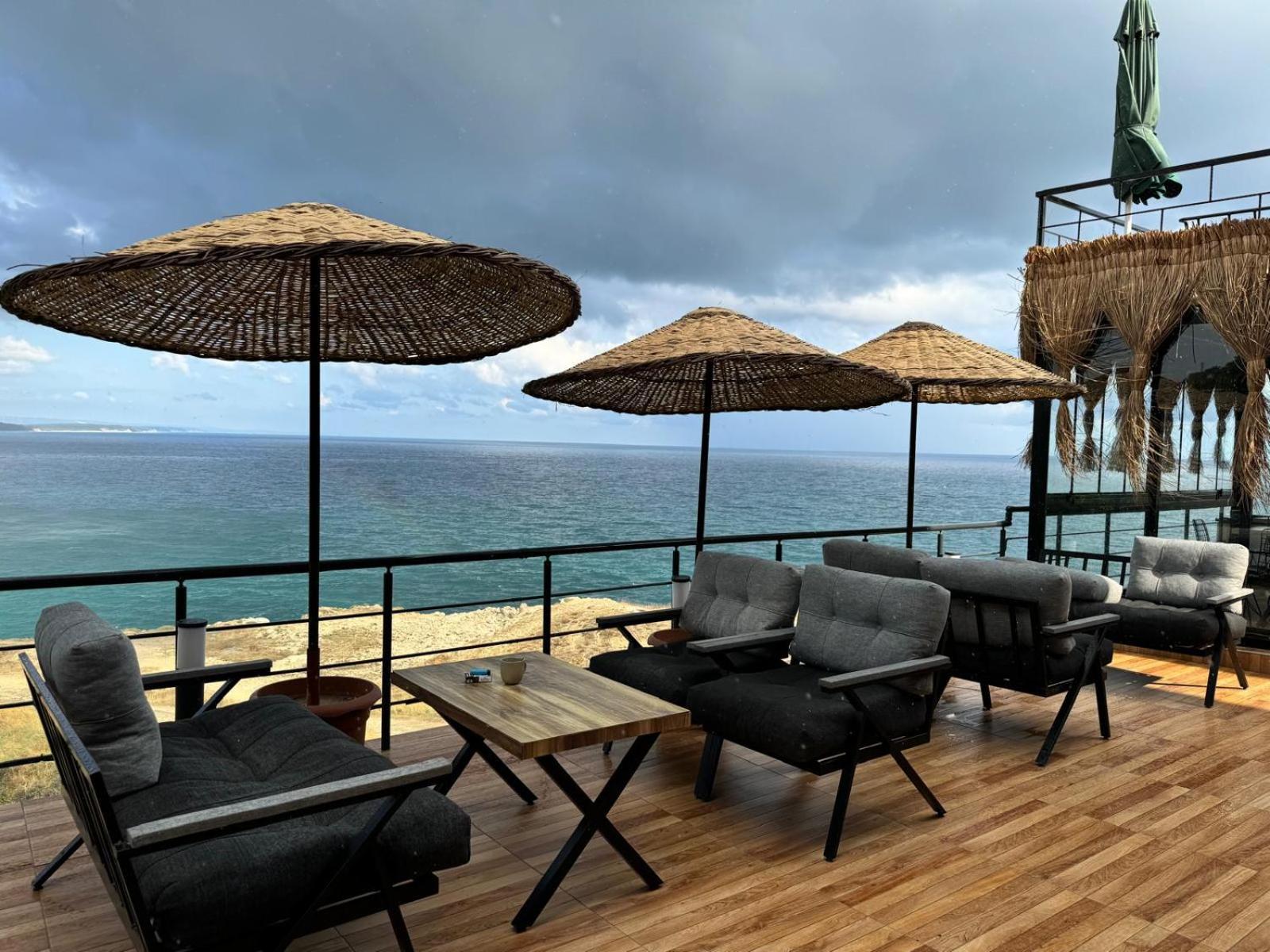 Marina Fener Hotel Istanbul Airport Karaburun  Exterior photo